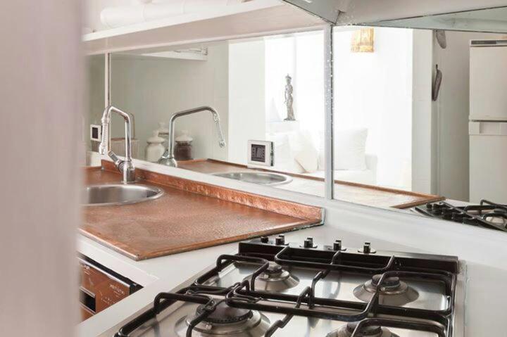 Navona Color Vicolo Delle Vacche Apartment Rome Exterior photo