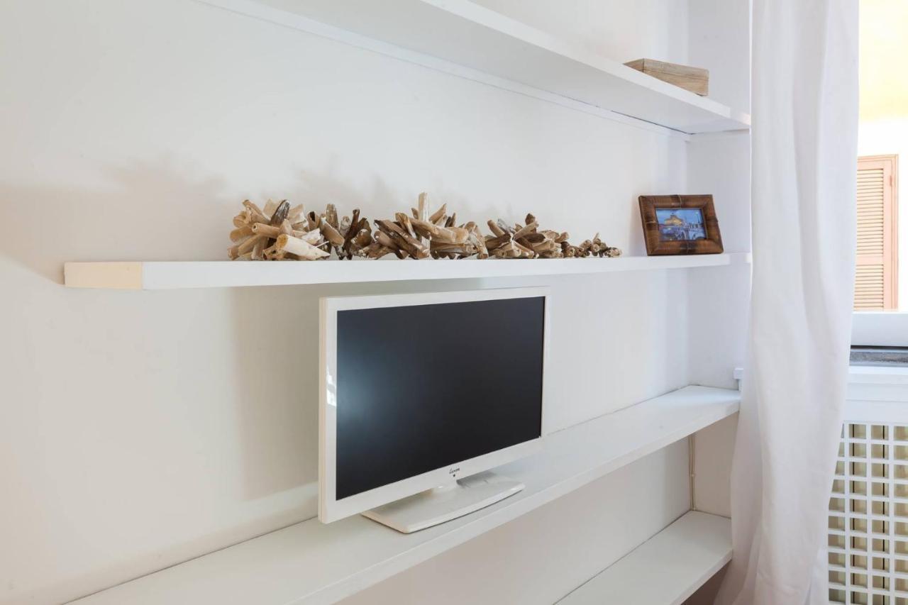 Navona Color Vicolo Delle Vacche Apartment Rome Exterior photo