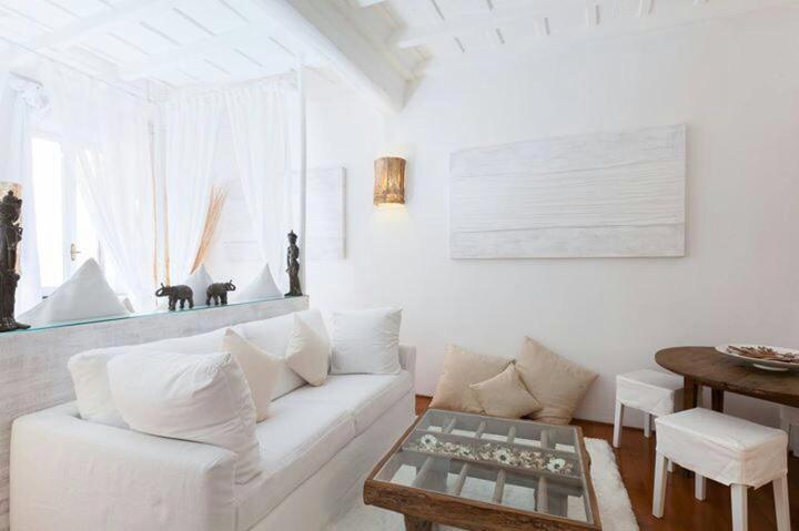 Navona Color Vicolo Delle Vacche Apartment Rome Exterior photo