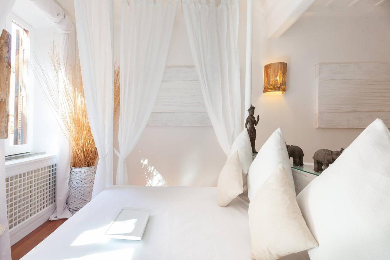 Navona Color Vicolo Delle Vacche Apartment Rome Exterior photo